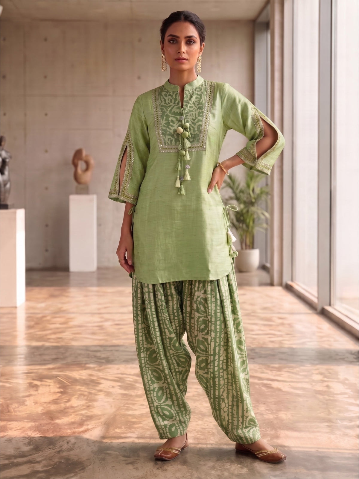 Shakti Moss Work Pemium Farshi Co-Ord Set