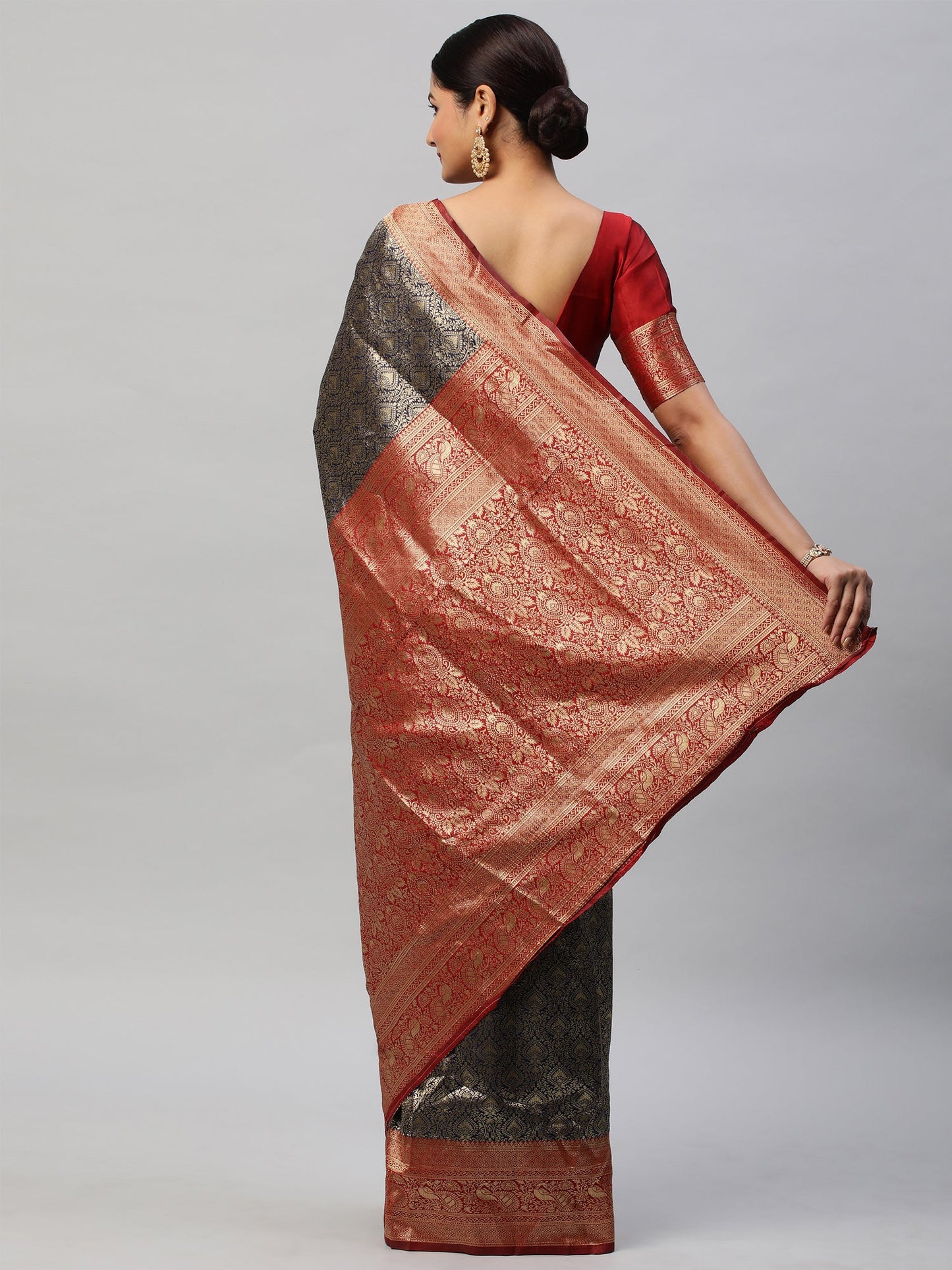 Women's Silk Blend Navy Blue Woven Design Designer Saree With Blouse Piece