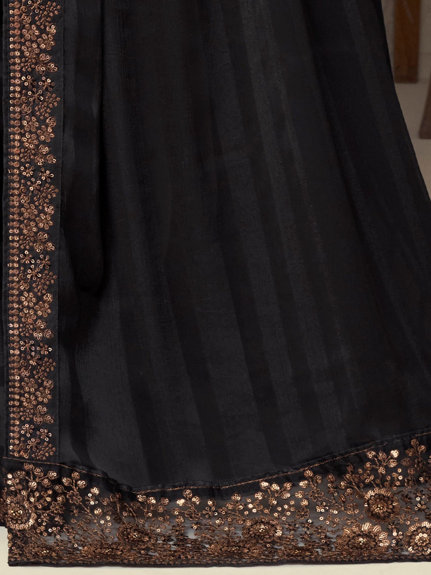 Women's Georgette Black Embellished Designer Saree With Blouse Piece