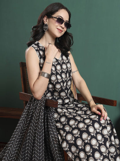 Dhiyona KL Women Ethnic Motifs Printed Pure Cotton Anarkali Kurta with Trouser & Dupatta