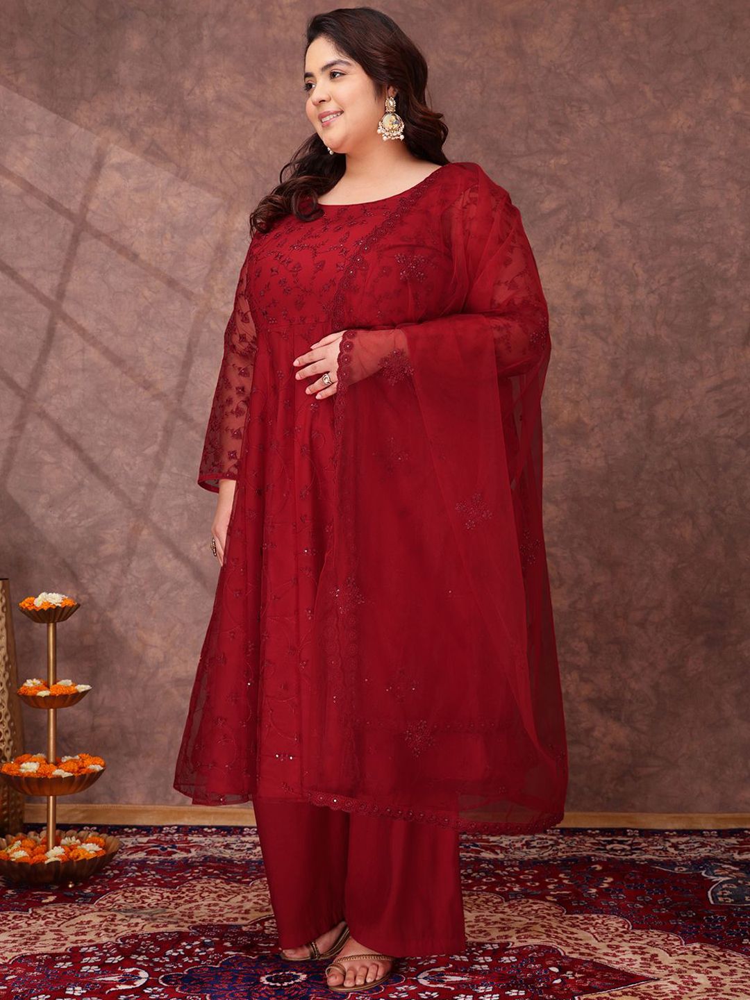 Dhiyona IN Women Floral Embroidered Thread Work Kurta with Palazzos & Dupatta