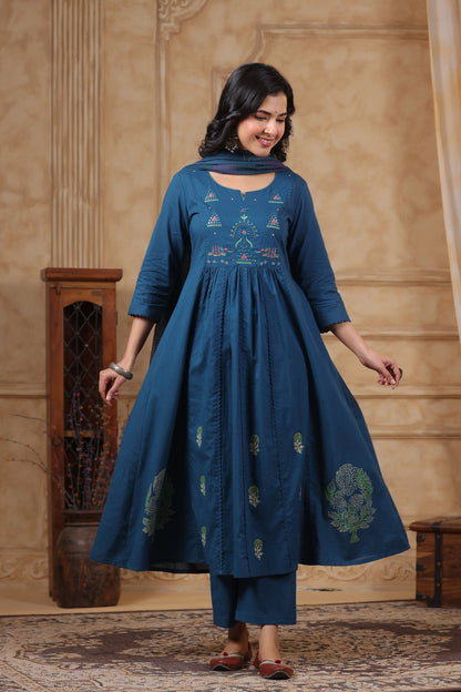 Hiya Teal Embroidered Cotton Suit Set