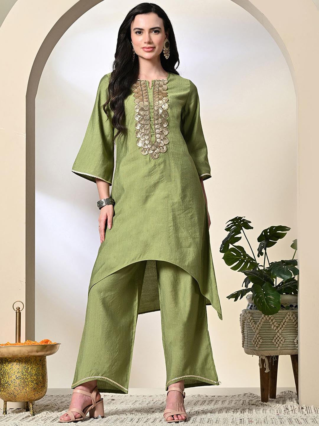 Women Solid Yoke Design Kurta with Palazzo