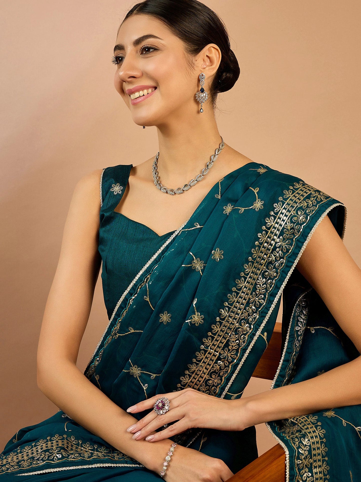 Women's Organza Teal blue Embellished Designer Saree With Blouse Piece