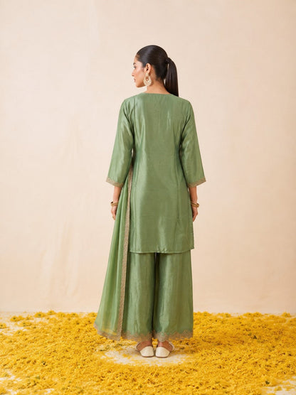 Preity Moss Work Suit Set