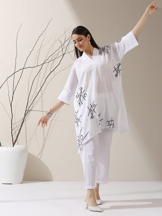 Dhiyona ST 2-Piece White Kurta Set for Women – Japanese Embroidered Noughts & Crosses Design with Matching Pants
