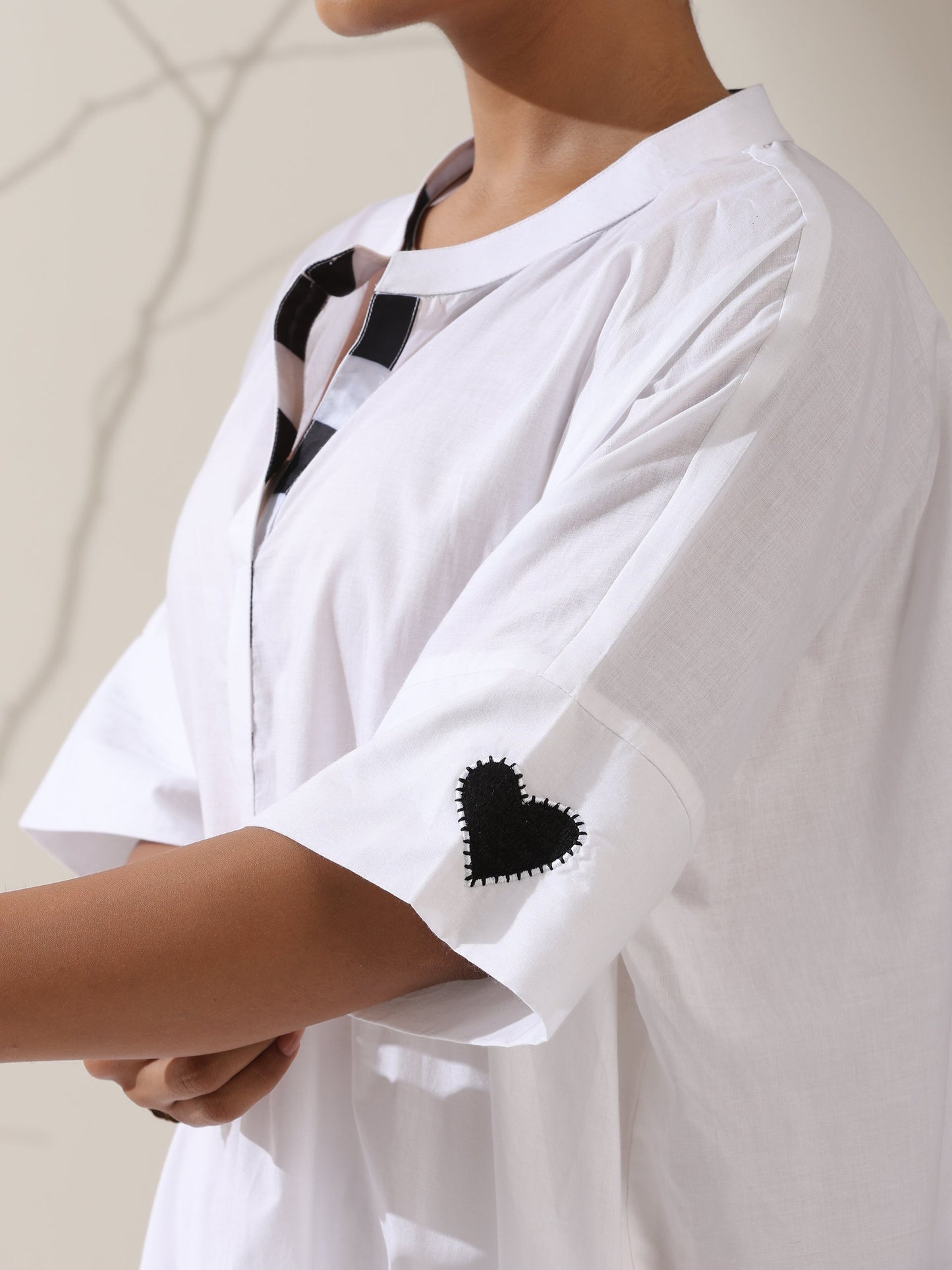 Dhiyona ST 2-Piece White Cotton Kurta with Black Heart and Pants– Pearl Embellished Detailing with Matching Pants | Elegant Ethnic Co-ord