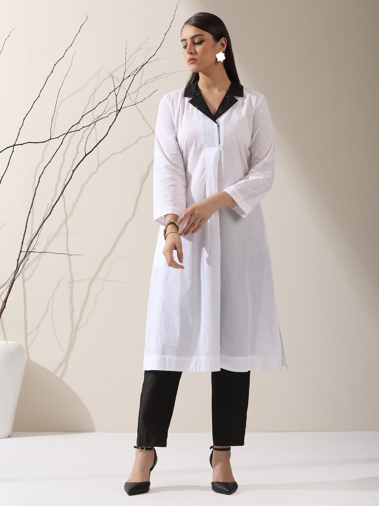 Dhiyona ST 2-Piece White Cotton Kurta Set for Women – Contrast Black Collar Design with Matching Pants | Elegant Everyday Ethnic Wear