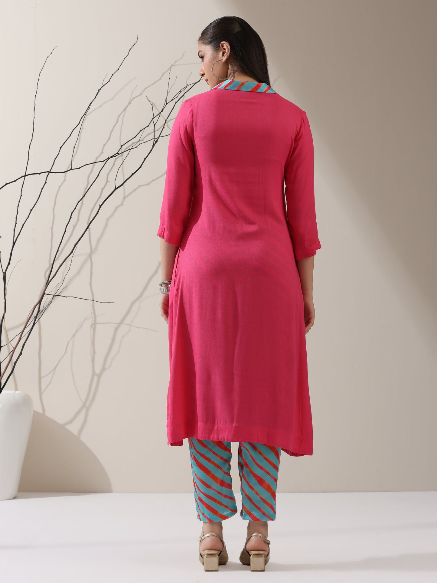 Dhiyona ST Pink Viscose Kurta Set – 2 Pc with Printed Blue Collar & Pants