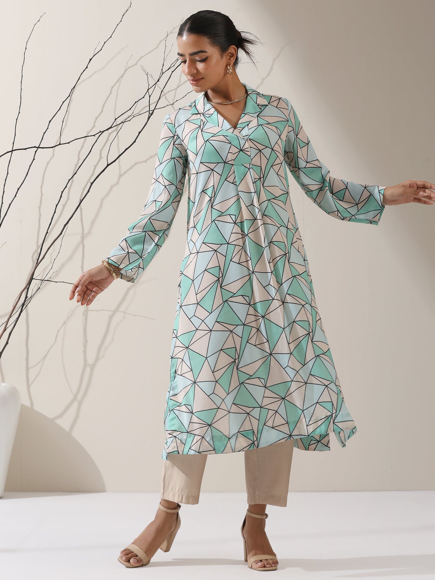 Dhiyona ST Geometric Print Satin Kurta Set – 2 Pc with Collar & AirSkin™ Pants