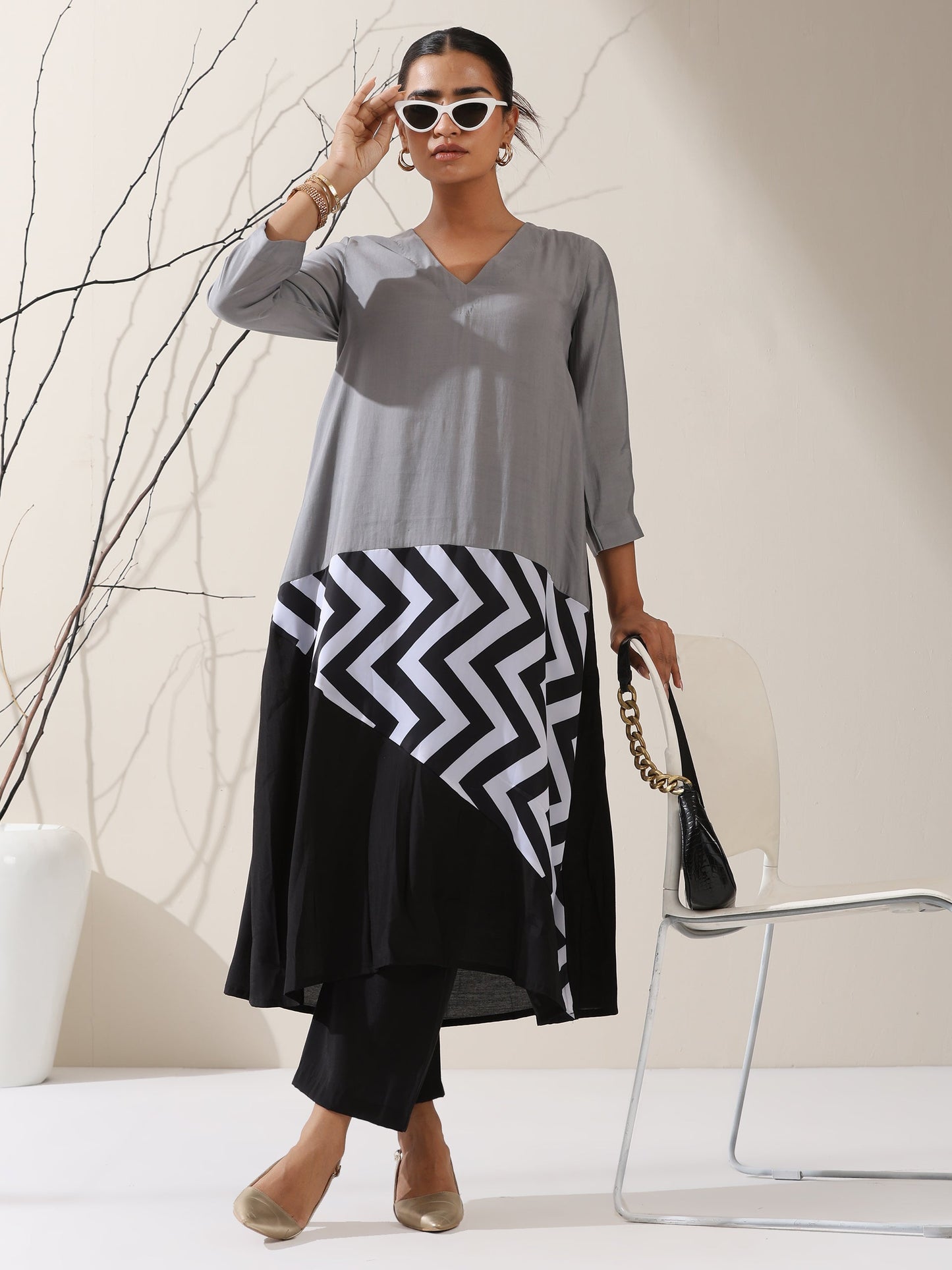 Dhiyona ST Women's Grey & Black Triangle Kurta with Striped Detailing and Pants | 2 Pc Set, Modern Ethnic Co-ord, Contemporary Color Block Style