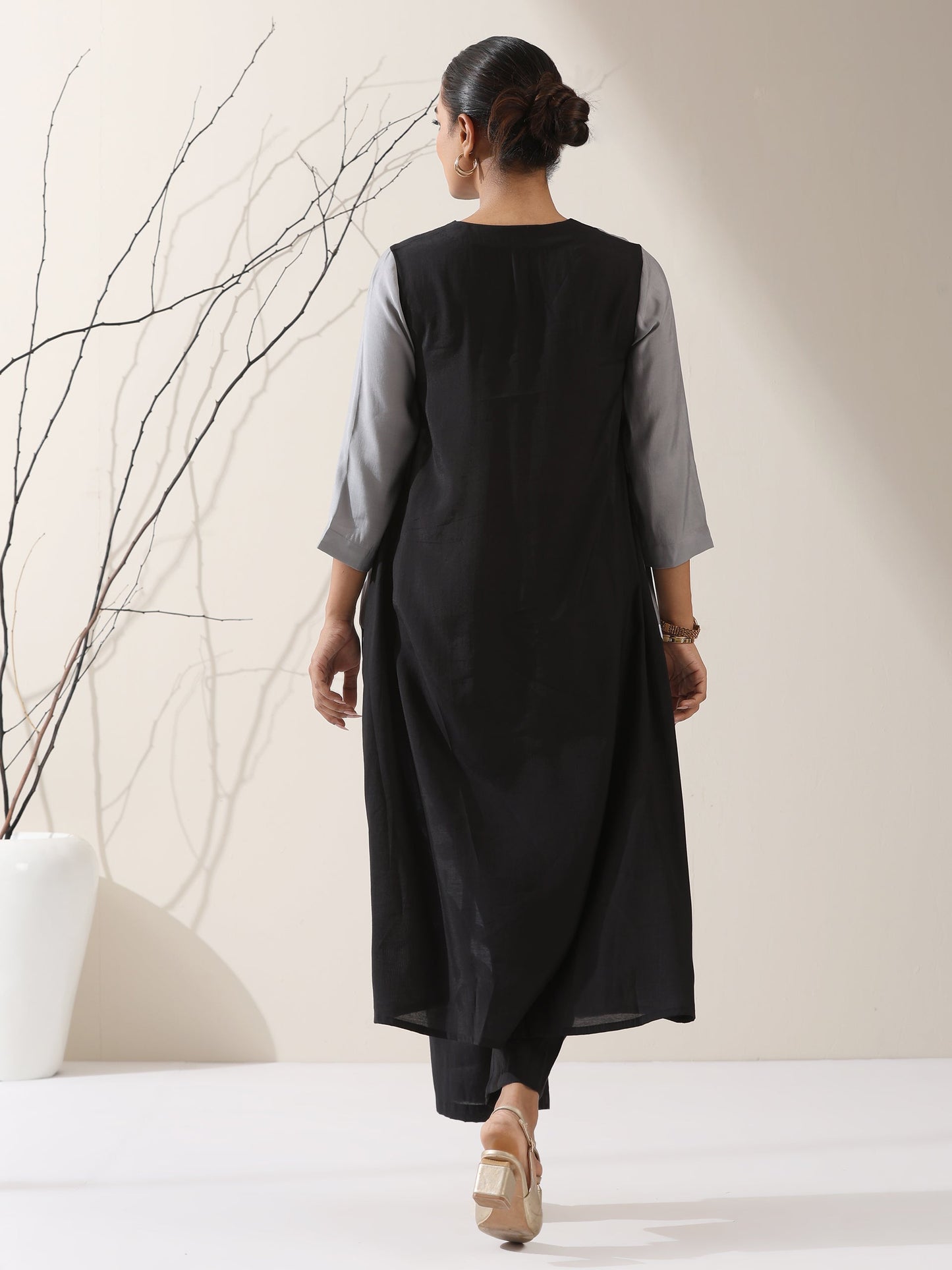 Dhiyona ST Women's Grey & Black Triangle Kurta with Striped Detailing and Pants | 2 Pc Set, Modern Ethnic Co-ord, Contemporary Color Block Style