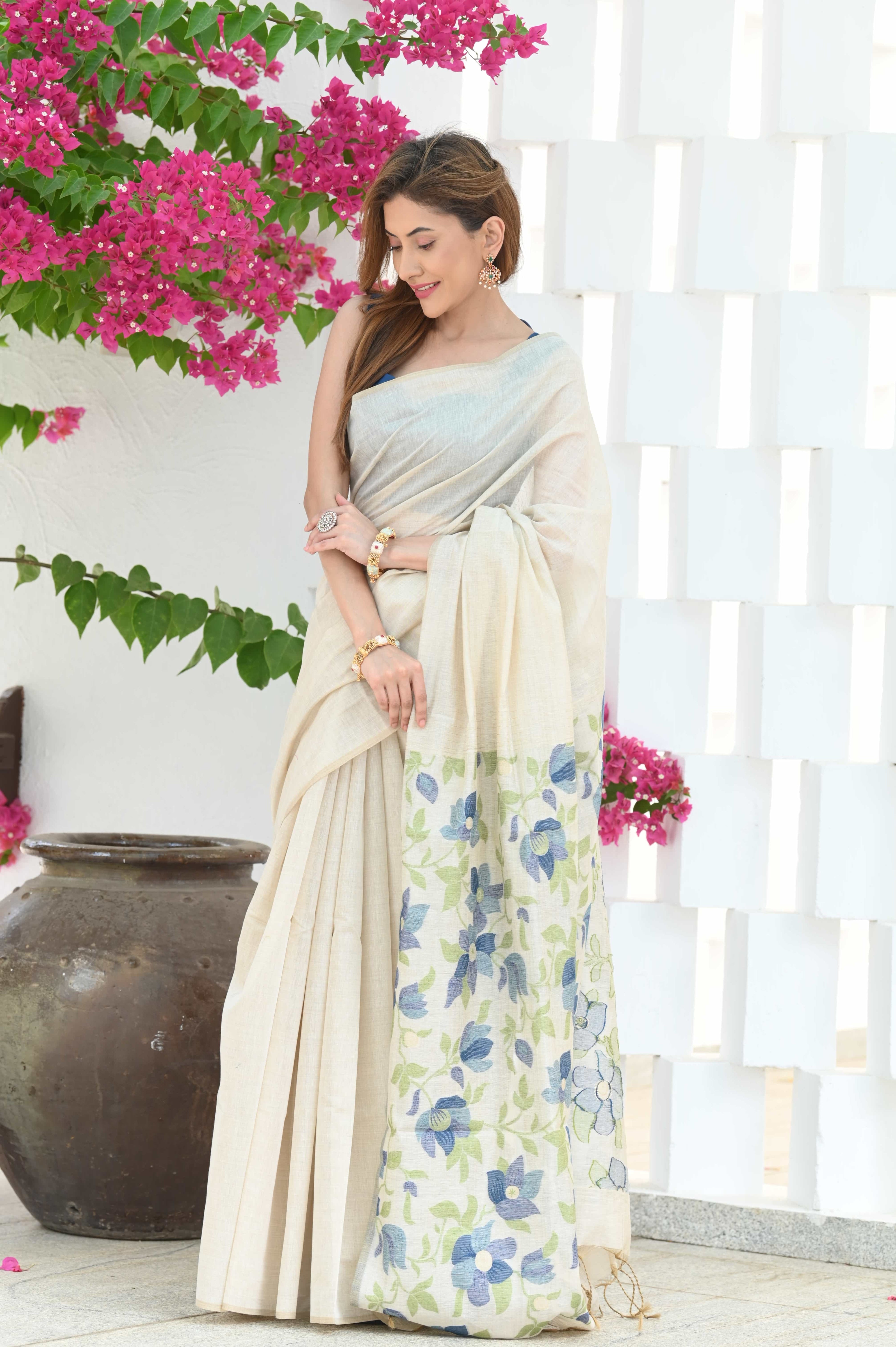 Dhiyona GR Women's Sunflower Beige & Blue Mul Cotton Jamdani Saree