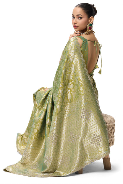Dhiyona ST Cash Green Modern Heirtage Banarasi Saree with Diamonds with Blouse Fabric