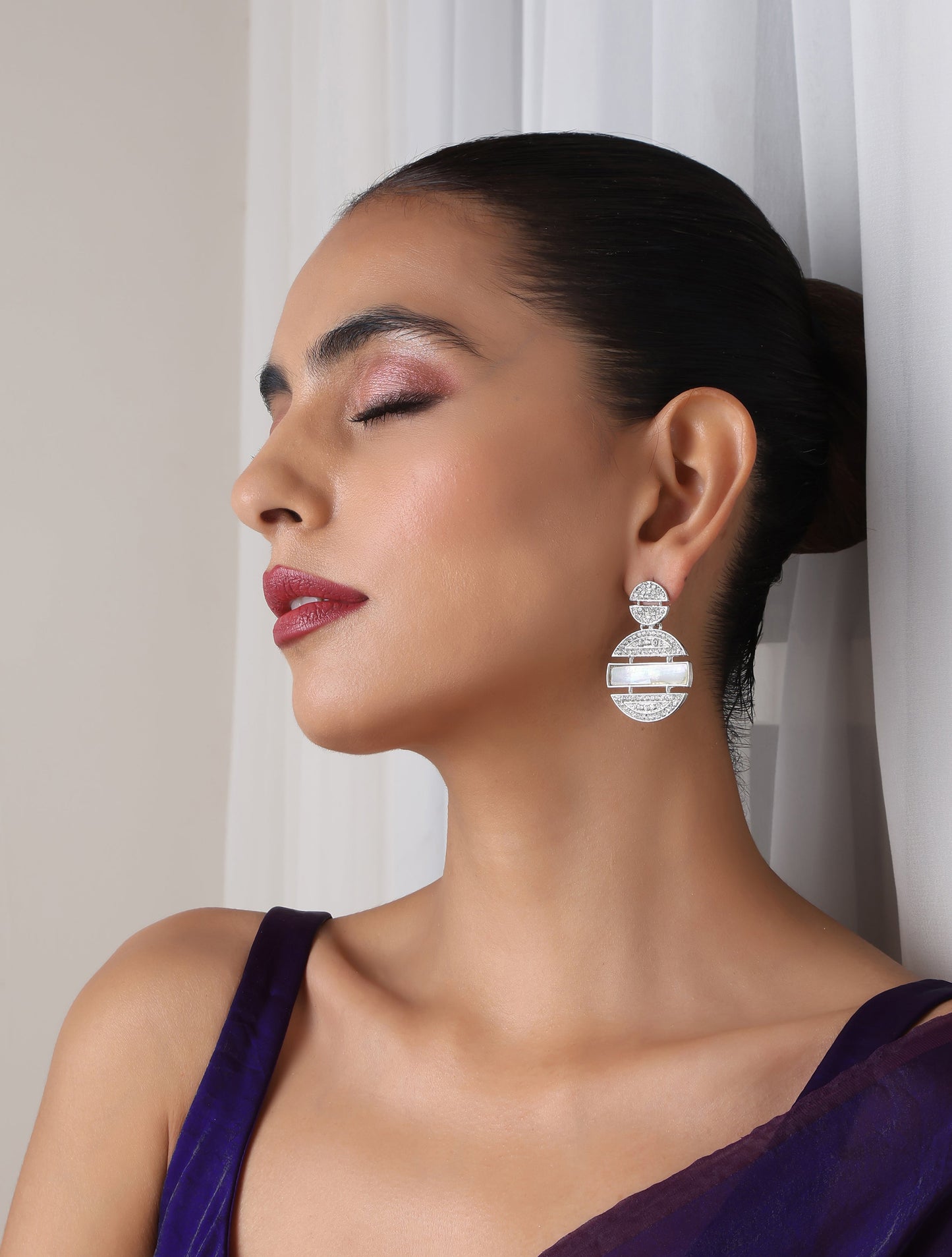 Dhiyona ST Round Hanging Amercian Diamond Earring