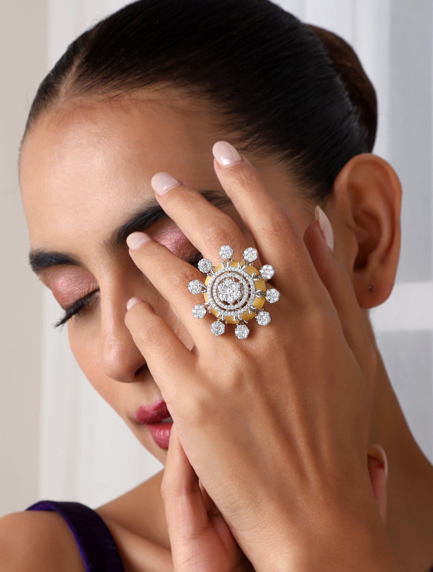 Dhiyona ST Yellow American Big Ring