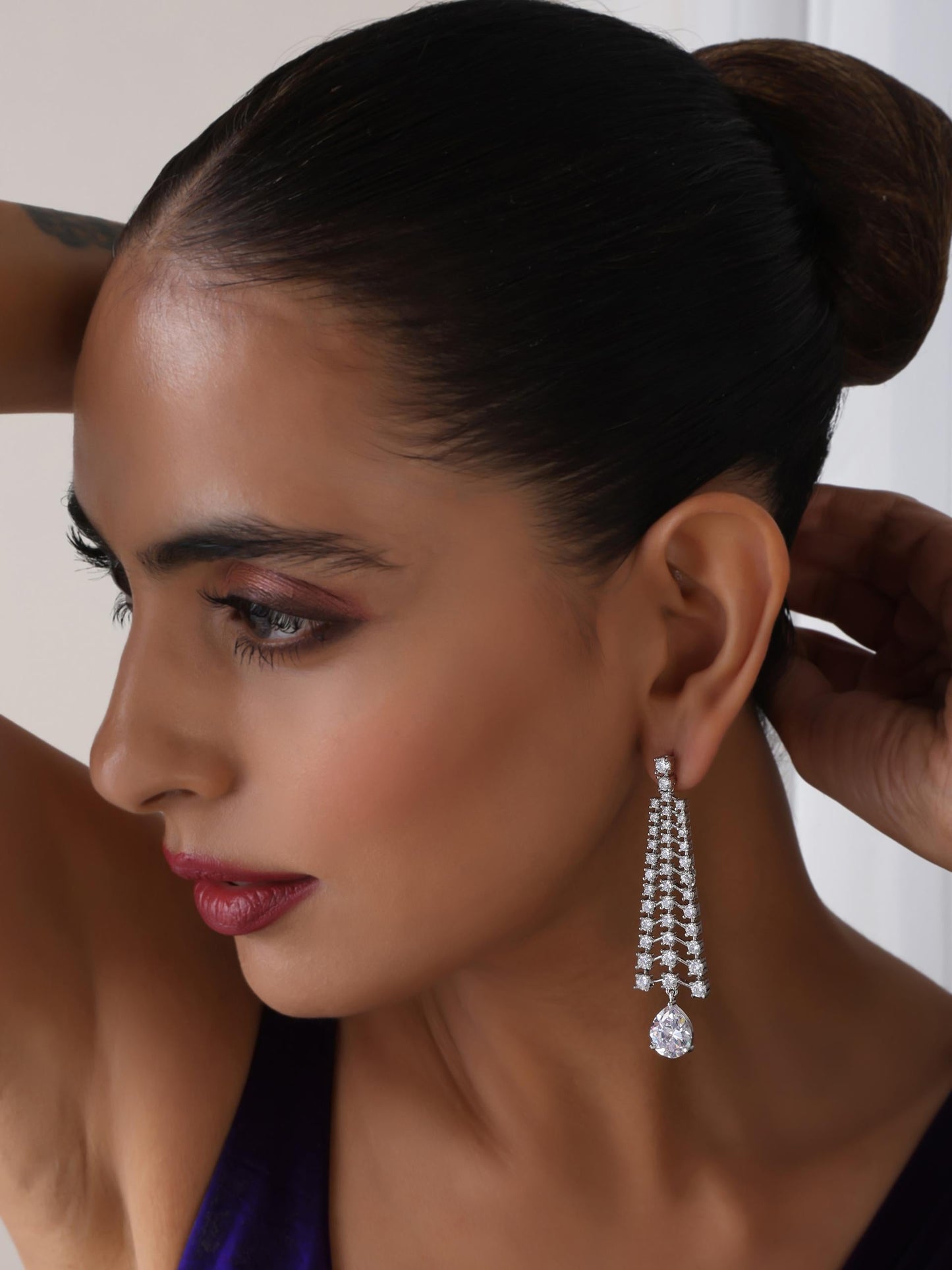 Dhiyona ST Diamond Lines With White Blue Drop Earring