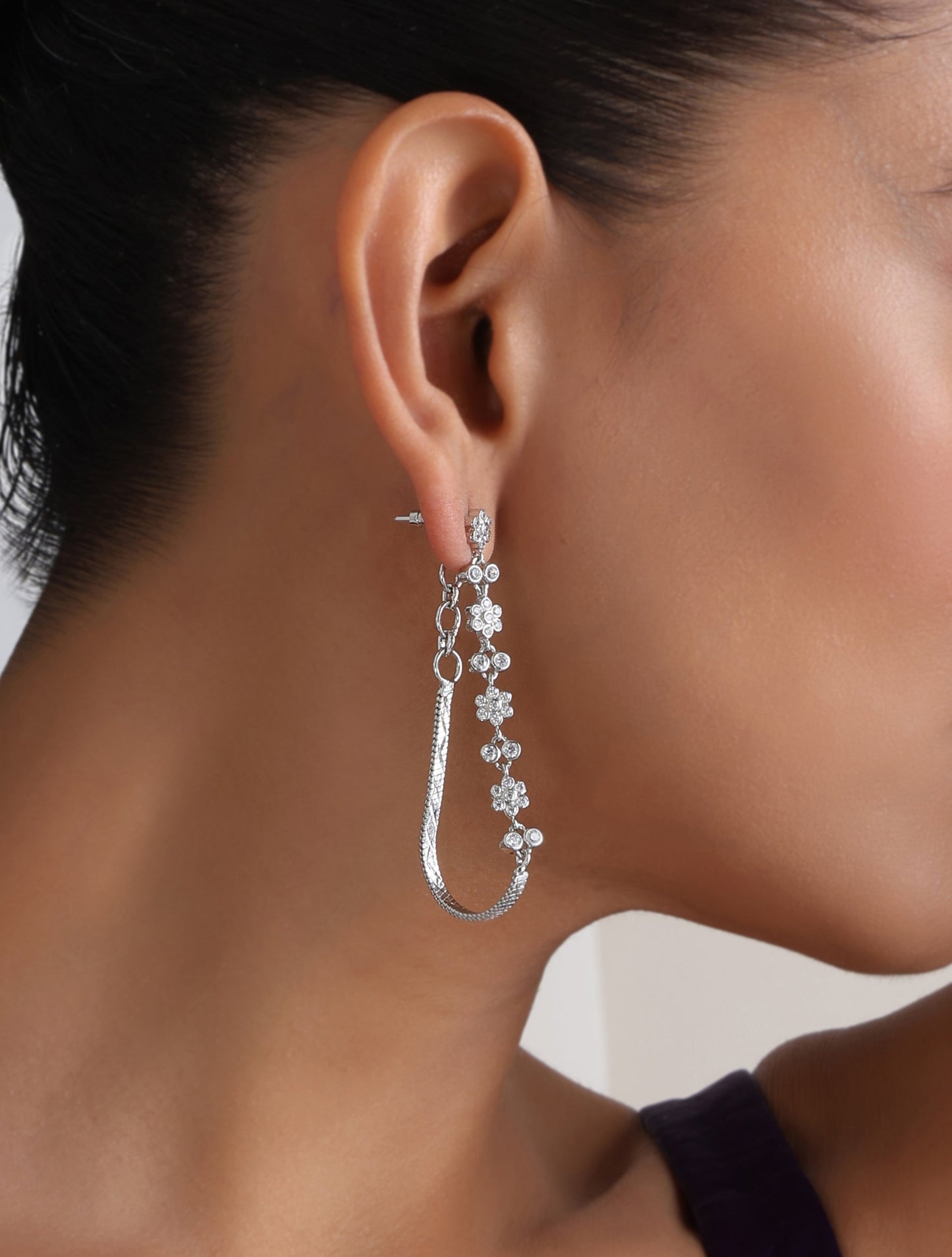Dhiyona ST White Chain American Diamond Earring