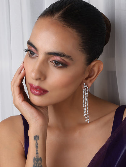 Dhiyona ST White Irregular Lines Long Earring