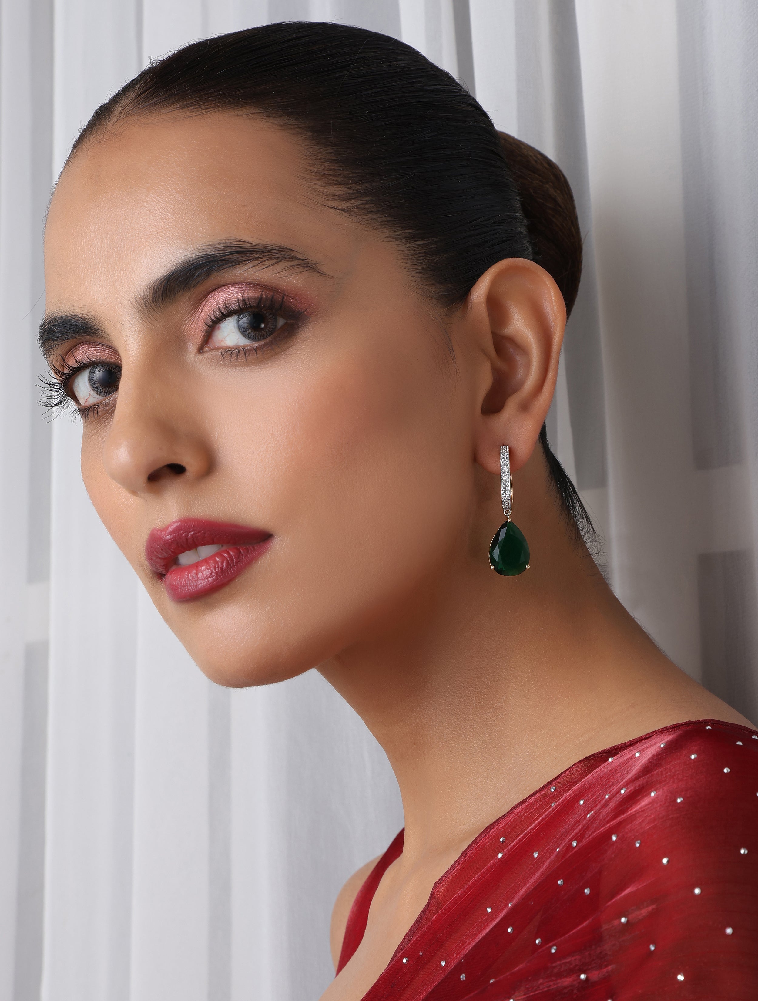 Dhiyona ST Green Gold Drop Earring