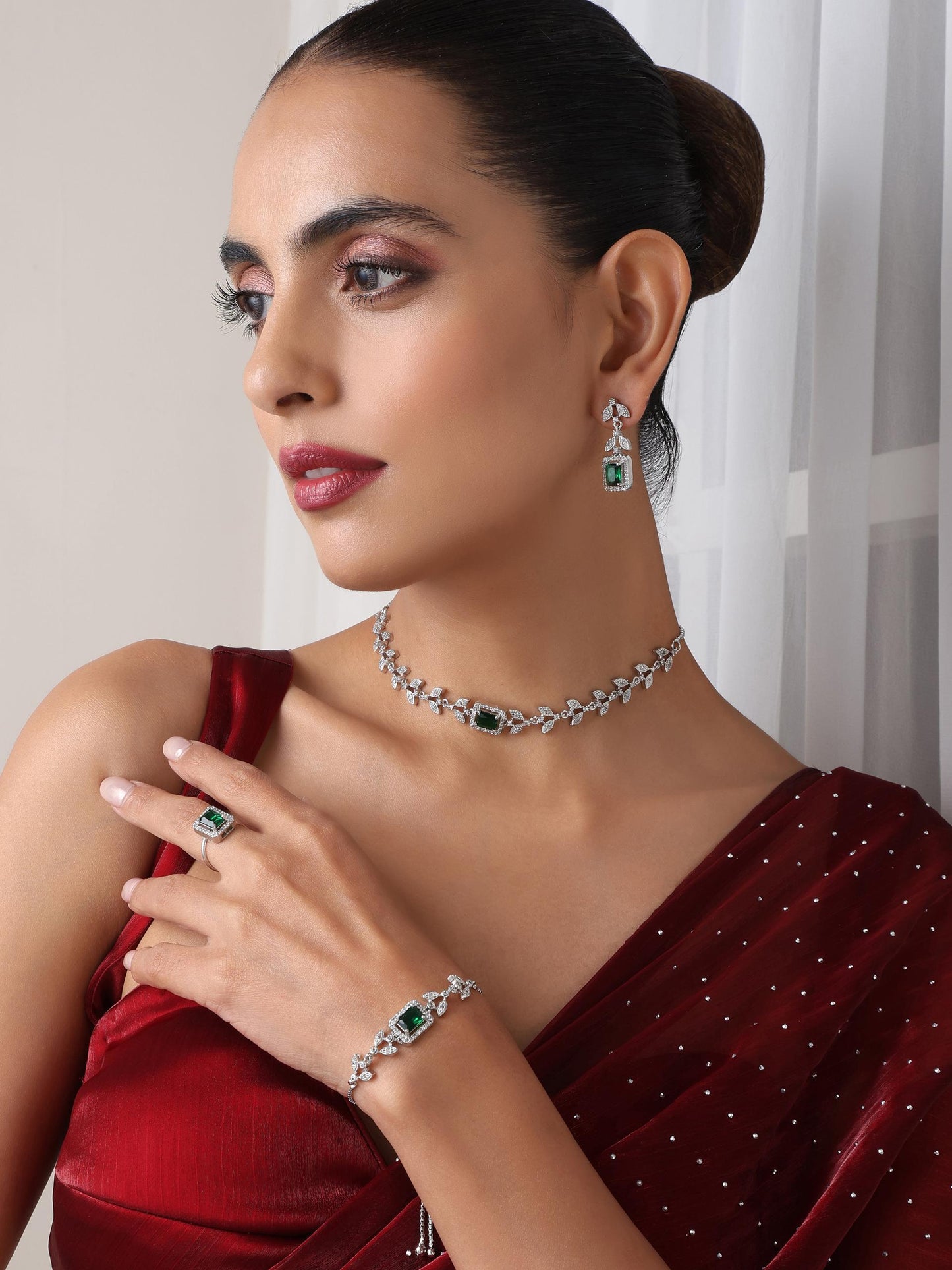 Dhiyona ST SET - Green Petal Diamond Necklace, Earring, Ring, Bracelet
