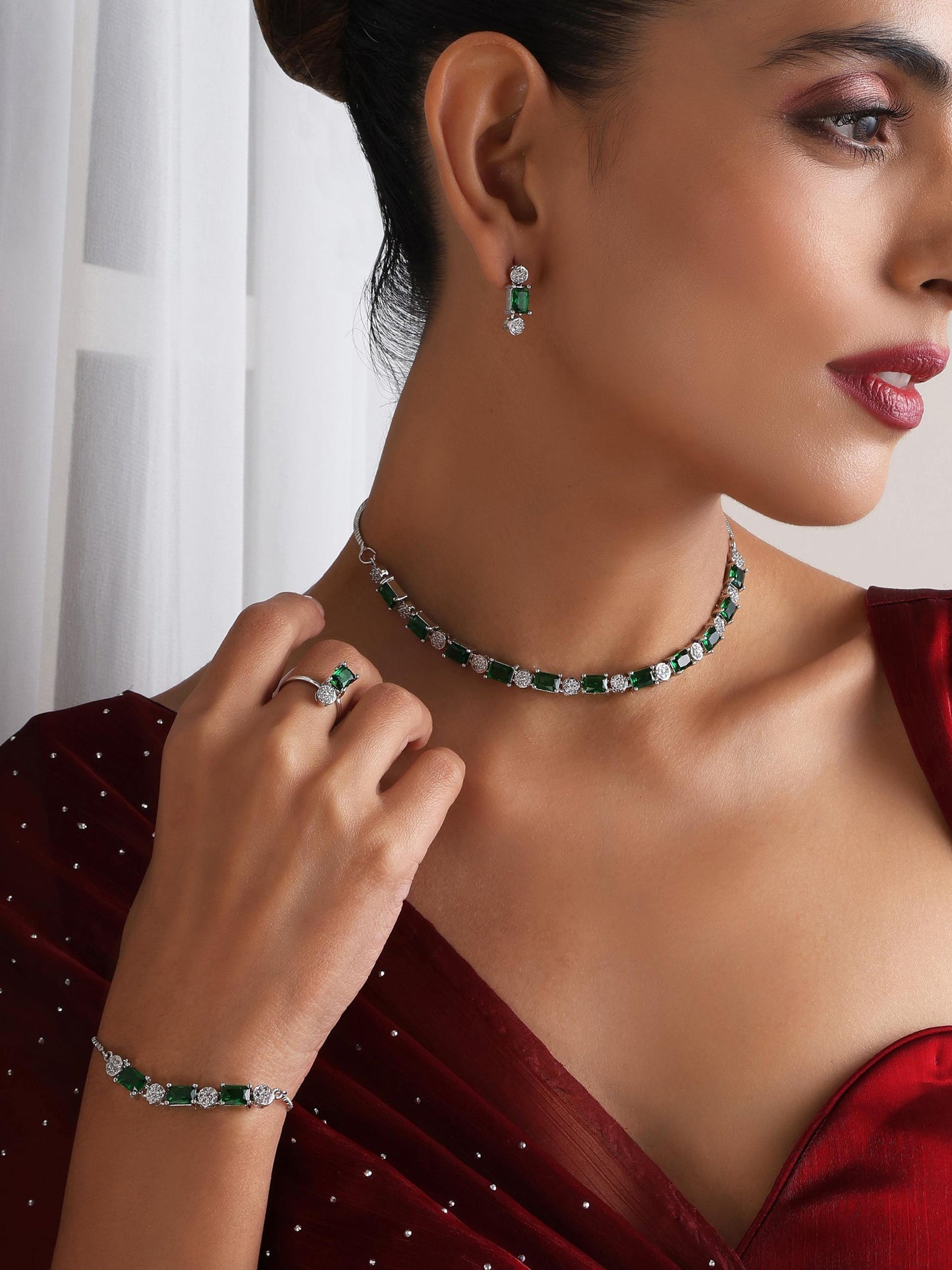 Dhiyona ST SET - Green Diamond Necklace, Earring, Ring, Bracelet