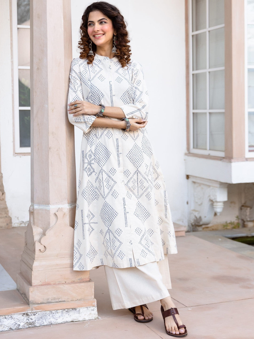 Printed Mandarin Collar Kurta & Palazzos Kurta Sets