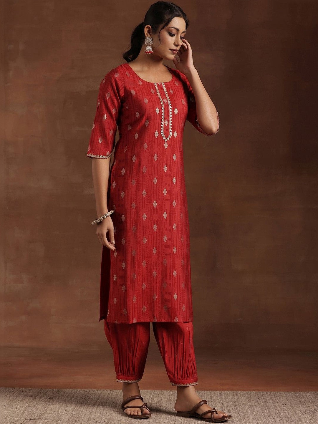 Women Ethnic Motifs Printed Regular Thread Work Kurta with Patiala & With Dupatta