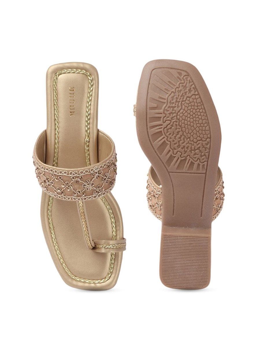 Dhiyona AK Women Embellished Ethnic Open Toe Flats