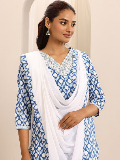 Women Floral Printed Regular Thread Work Kurta with Trousers & With Dupatta