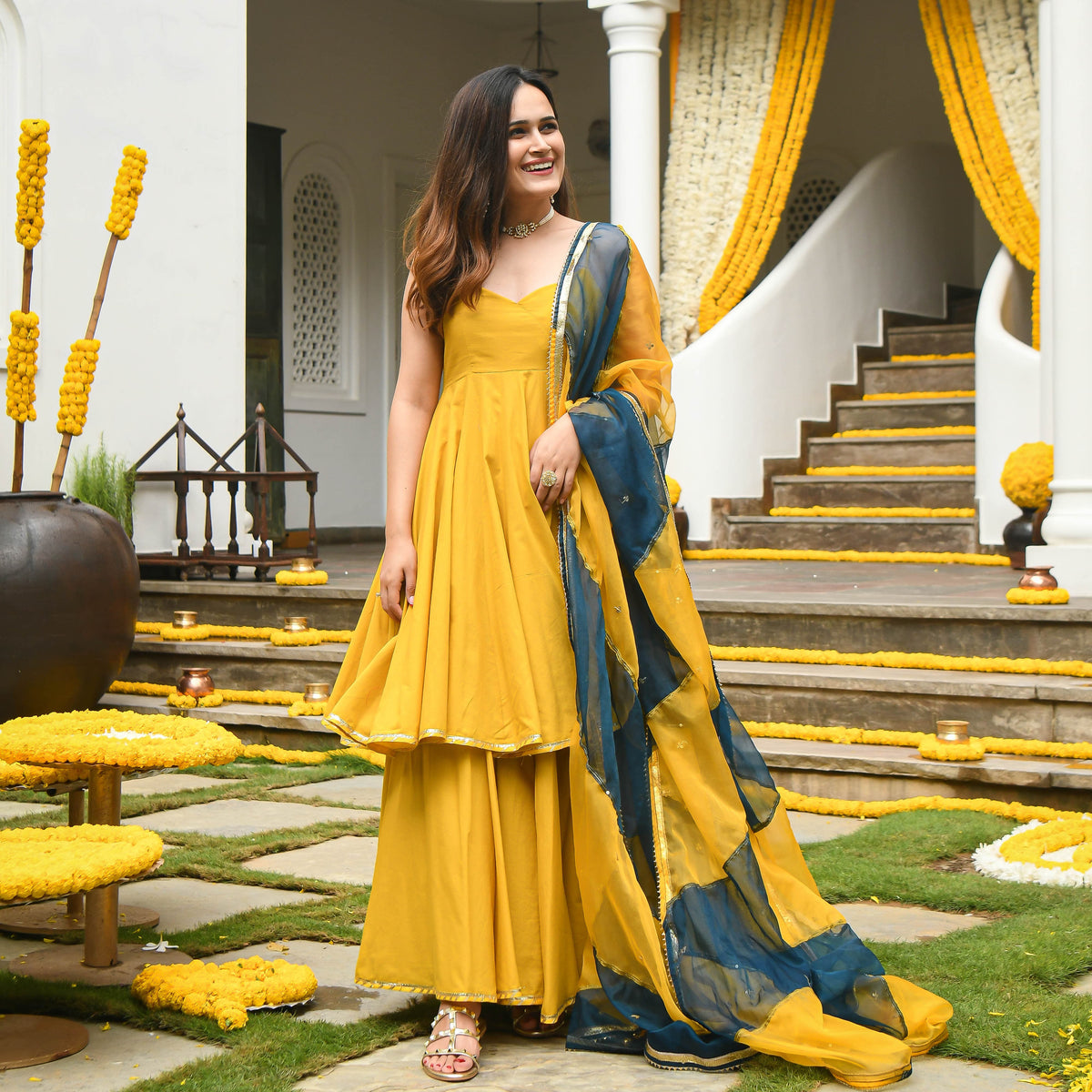 Vrinda Suit Set
