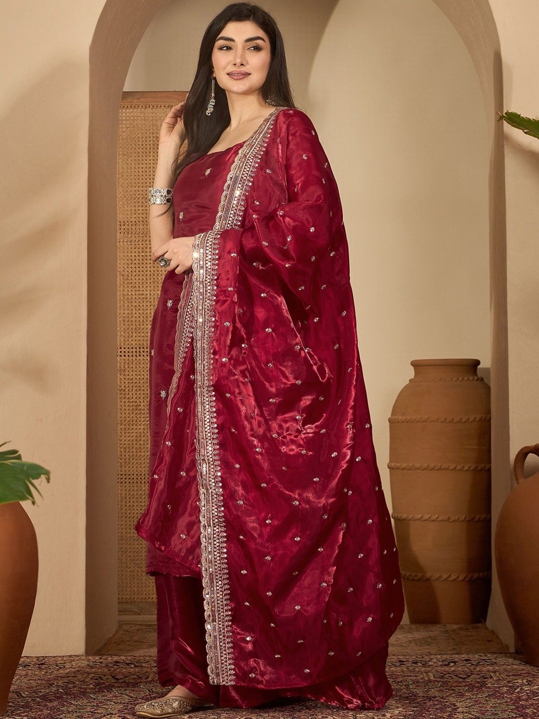 Dhiyona SN Ethnic Motifs Embroidered Round Neck Thread Work Kurta With Palazzos & Dupatta