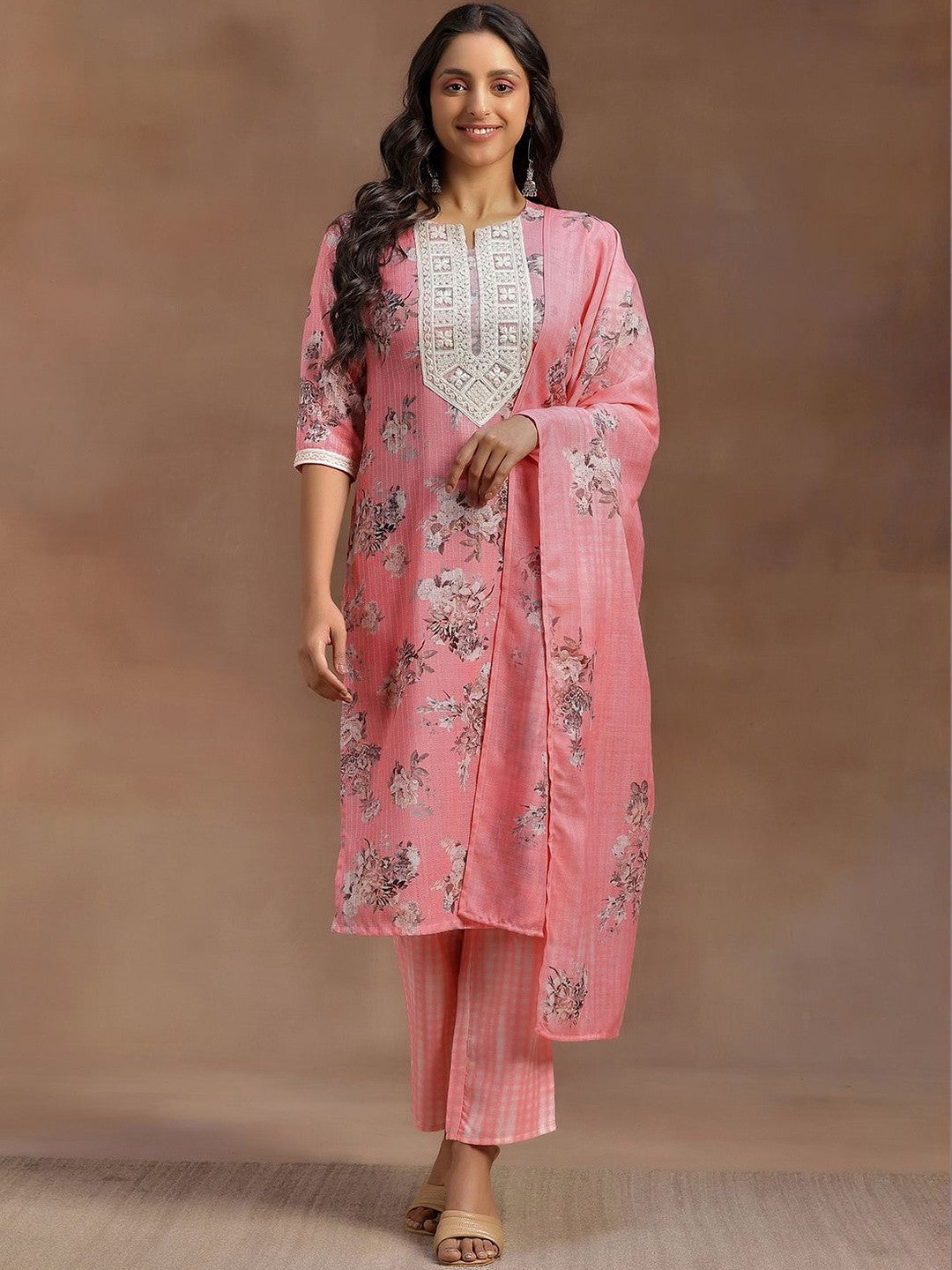 Women Floral Printed Regular Thread Work Kurta with Trousers & With Dupatta
