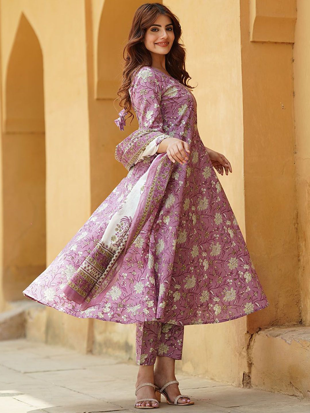 Dhiyona KL Floral Printed Regular Pure Cotton Anarkali Kurta with Trousers & Dupatta
