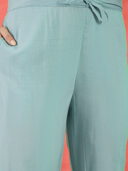 Floral Embroidered Round Neck Sequinned Straight Kurta Trousers & Dupatta