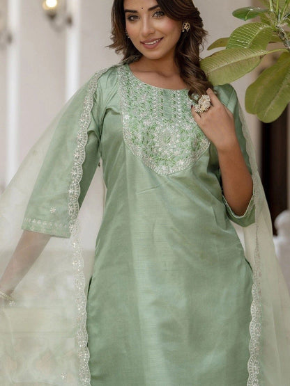 Women Ethnic Motifs Embroidered Regular Kurta with Trousers & With Dupatta