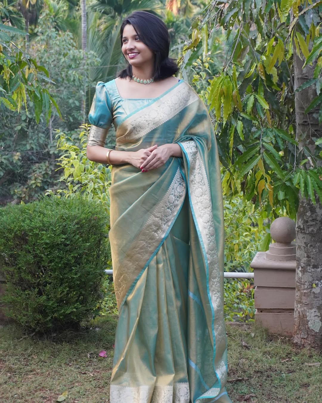 Dhiyona HH C Green Banarasi Authentic Soft Tissue Silk Saree | Shaded Tissue Silk Saree
