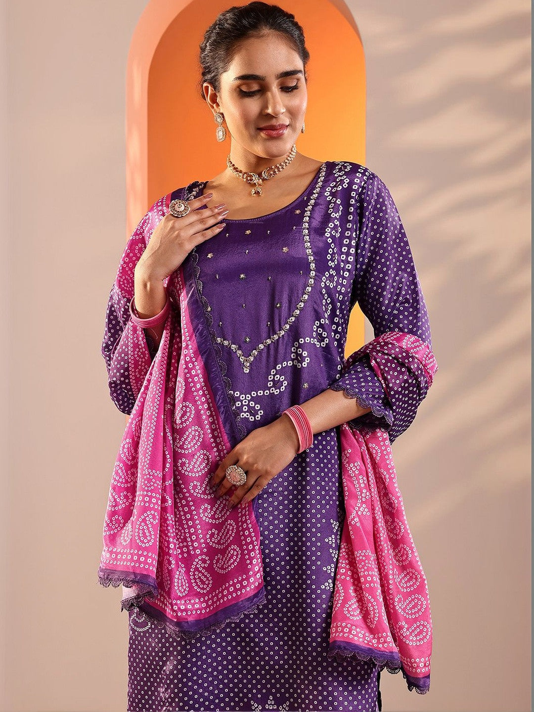 Women Ethnic Motifs Printed Regular Kurta with Trousers & With Dupatta