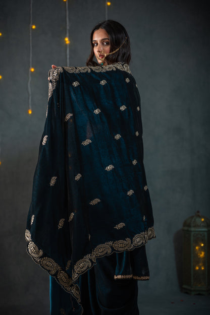 Dhiyona ST Velvet Peacock Feather Blue Shawl