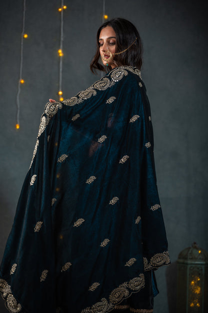 Dhiyona ST Velvet Peacock Feather Blue Shawl