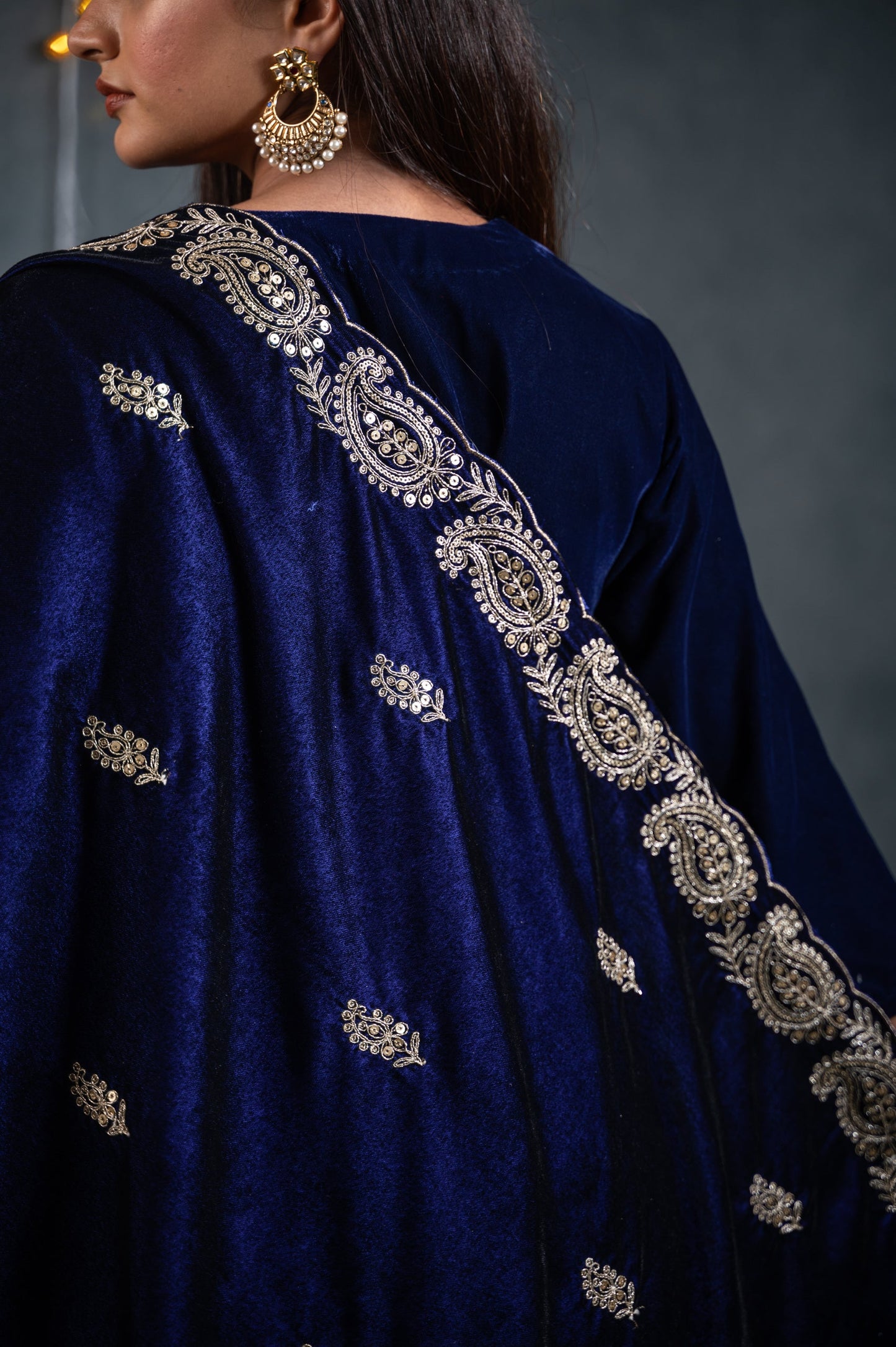 Dhiyona ST Velvet Blue Shawl