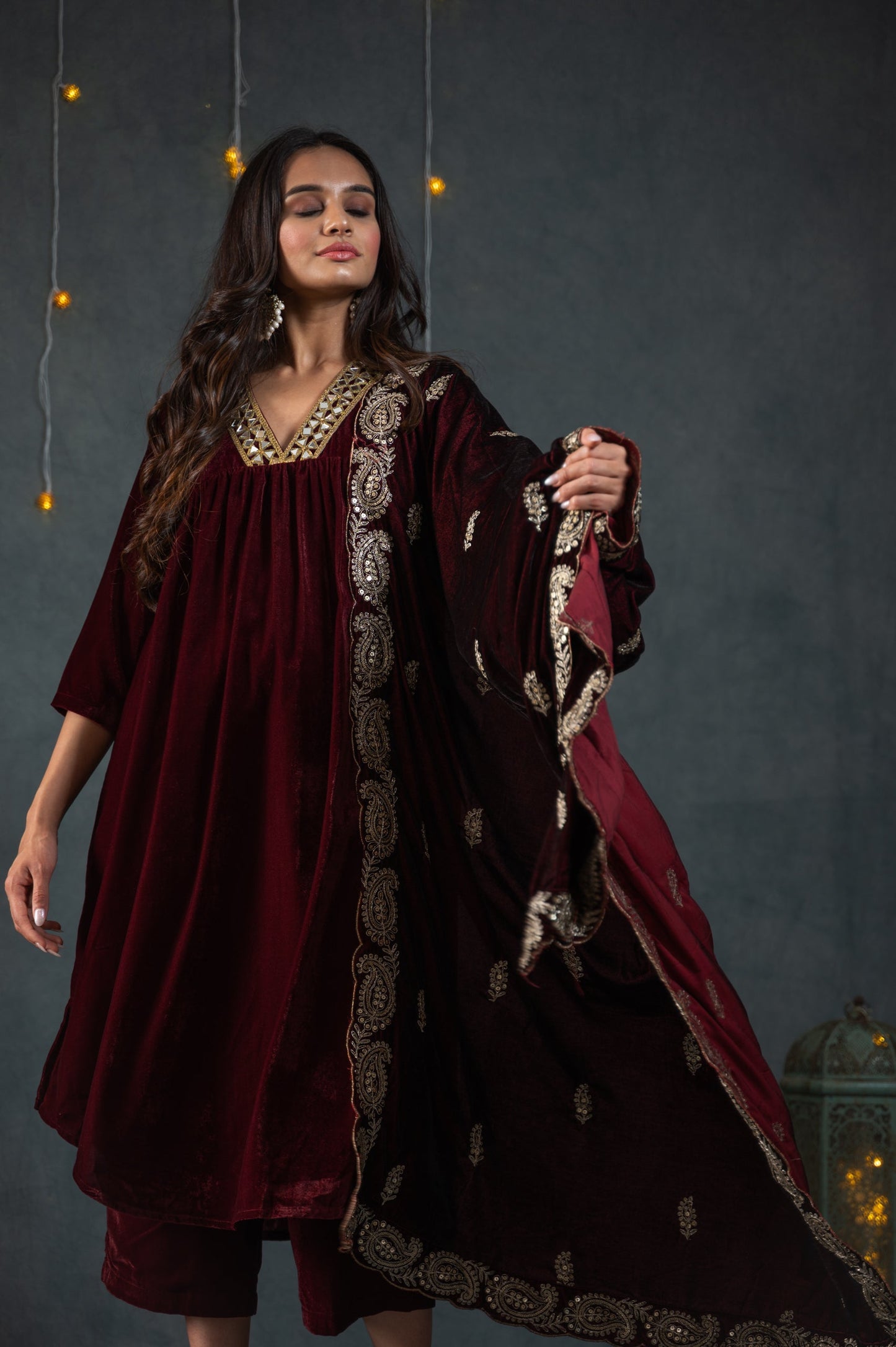 Dhiyona ST Velvet Rosewood Shawl