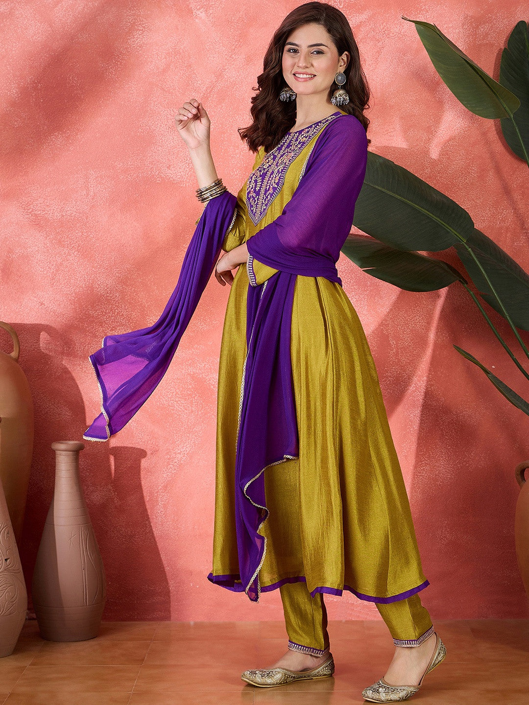 Women Embroidered Silk Blend Kurta Sets With Dupatta