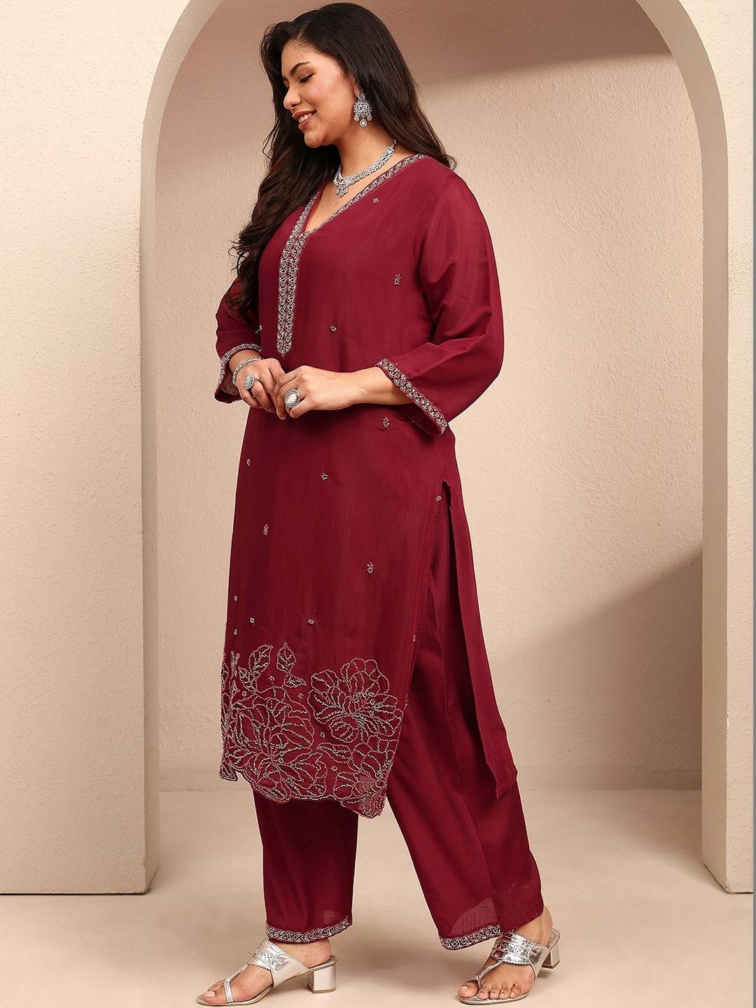 Dhiyona Women's Ethnic Motifs Embroidered Thread Work Kurta with Trousers & Dupatta