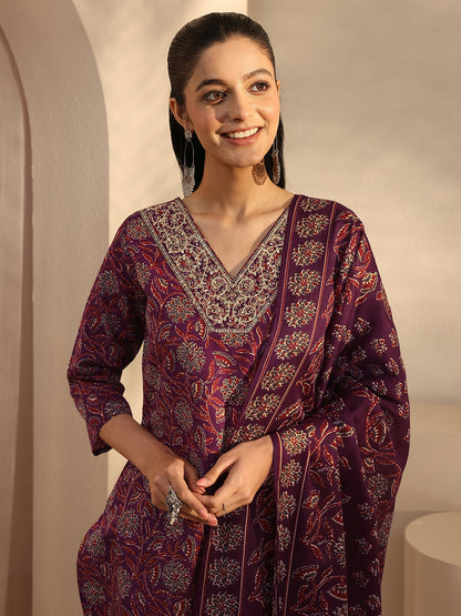 Women Floral Printed Regular Kurta with Trousers & With Dupatta