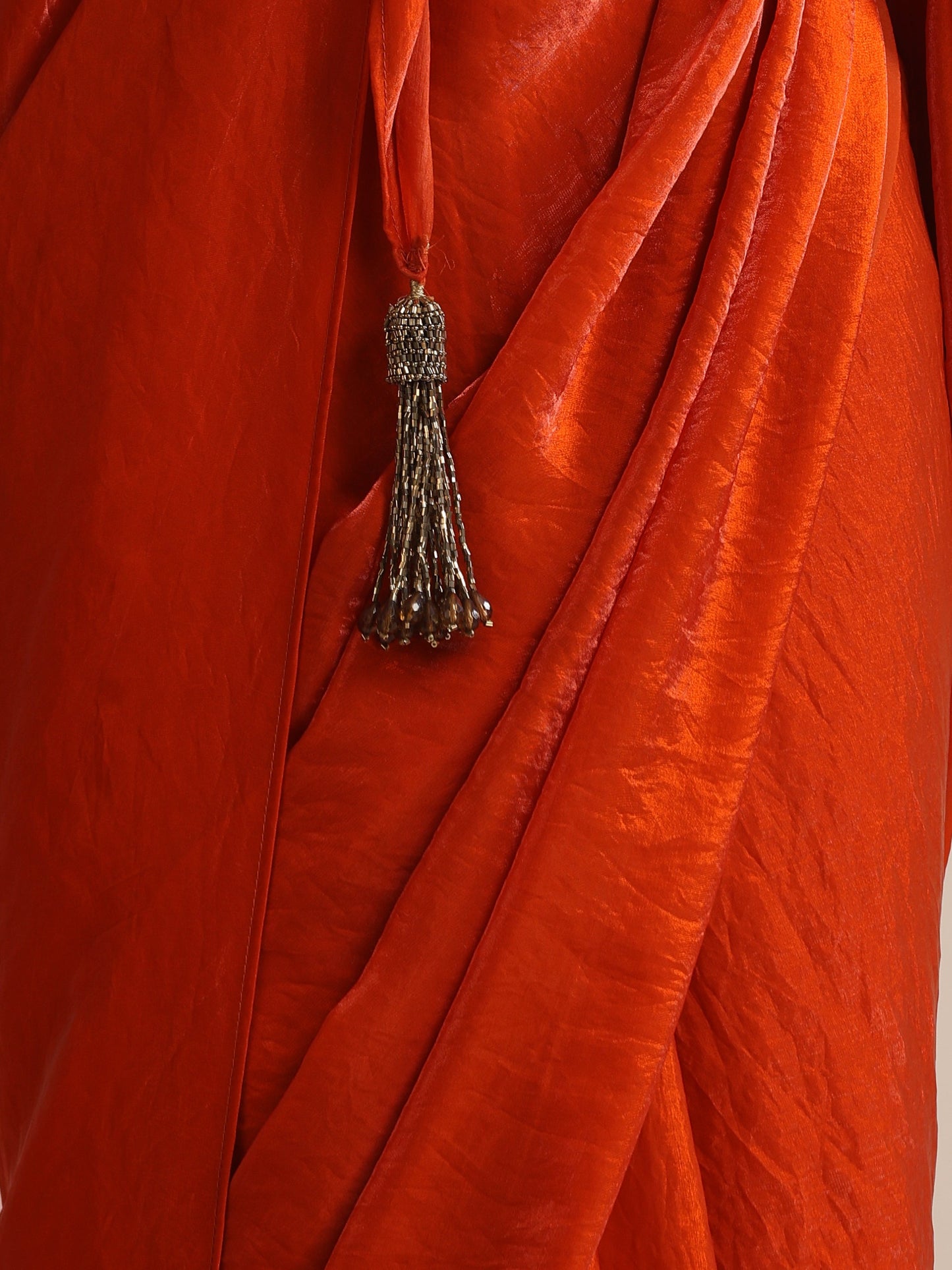 Dhiyona ST Burning Desire Saree – Dual-Shade Metallic Satin with Pendants & Blouse Fabric