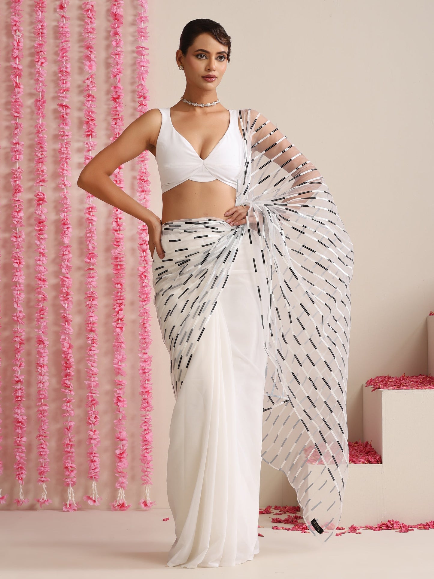 Dhiyona ST White and Dual Black White Impression Georgette Saree with Blouse Fabric