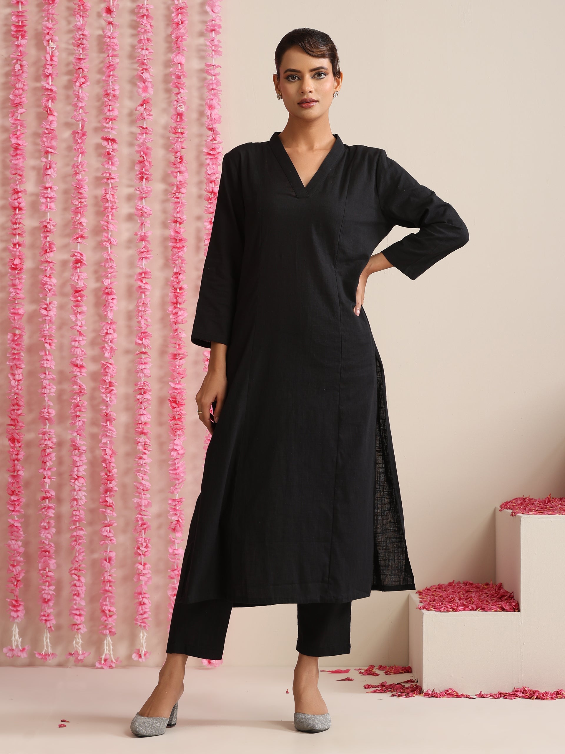 Dhiyona ST Black Cotton Slub Kurta Set for Women | 2 Pc Minimalist Ethnic Co-ord with V-Neckline