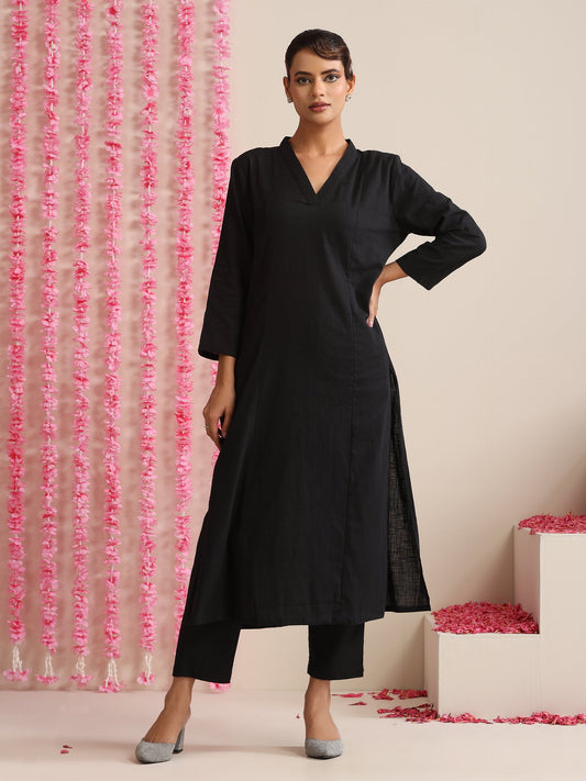 Dhiyona ST Black Cotton Slub Kurta Set for Women | 2 Pc Minimalist Ethnic Co-ord with V-Neckline