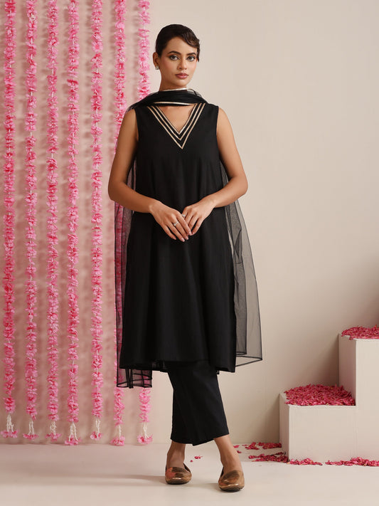 Dhiyona ST Women’s Black Cotton Slub Sleeveless Kurta with Bronze Neck Stripes, Pyjama & Net Dupatta | 3 Pc Elegant Ethnic Set